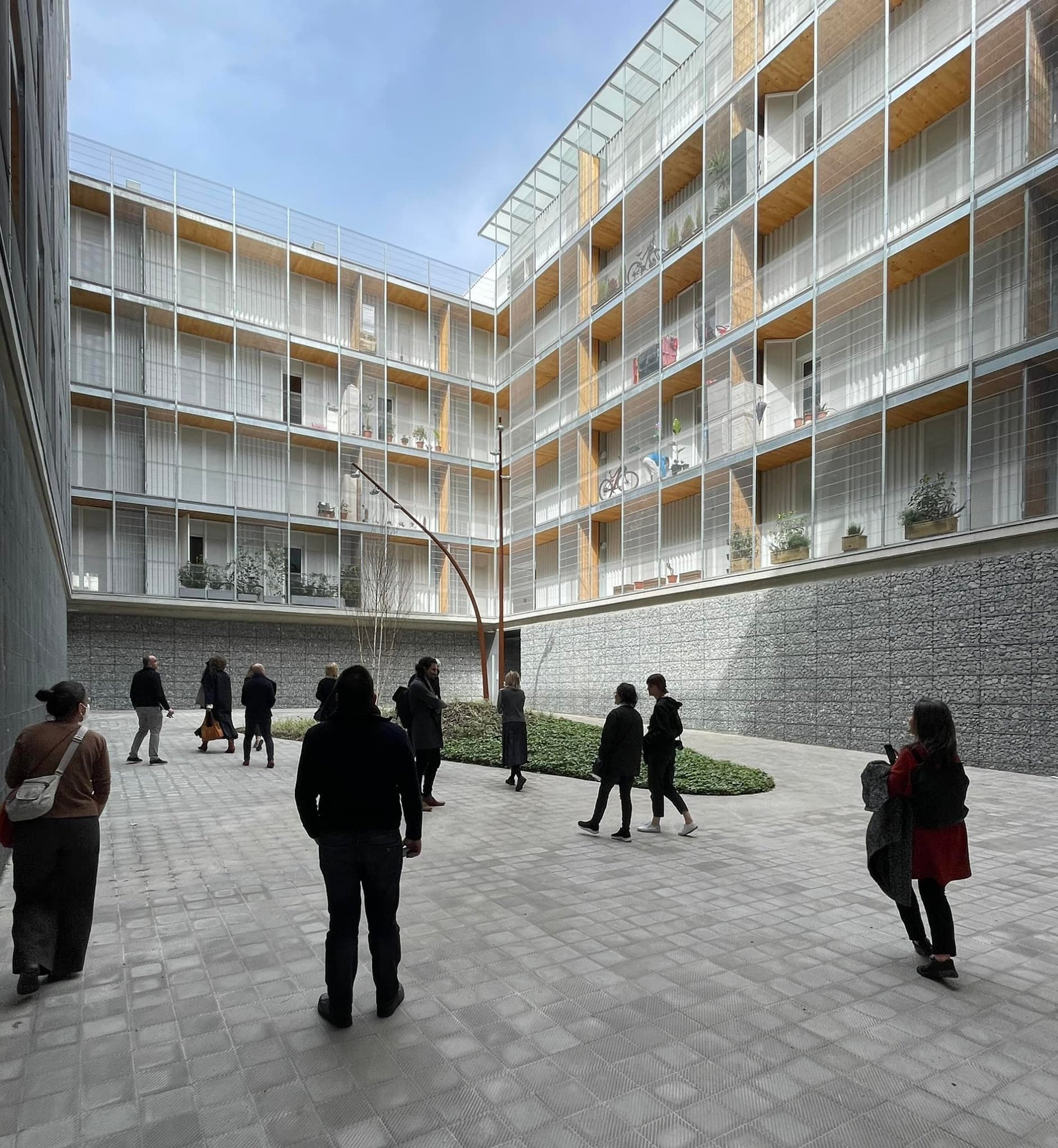 E.U. Prize - Mies van der Rohe Award 2022 - obhliadka 85 jednotiek sociálneho bývania v katalánskom meste Cornellà de Llobregat