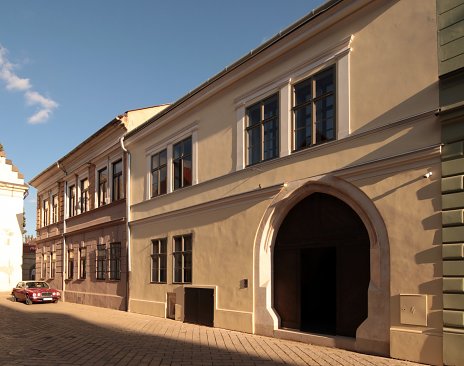 Centrum mladých reformovaných - obnova domu pri Miklušovej väznici 3, Košice