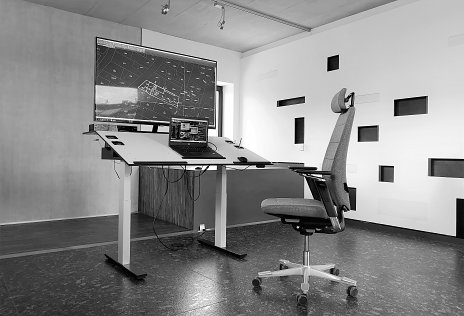 Pracovisko architekta (ergonomická kancelária) - stoly - test 1