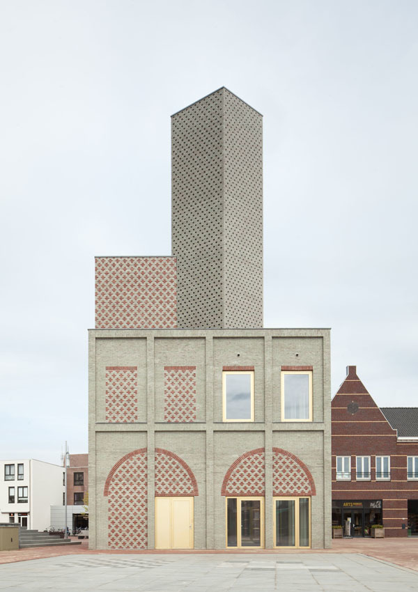 Kostolná veža v Nieuw Bergen
