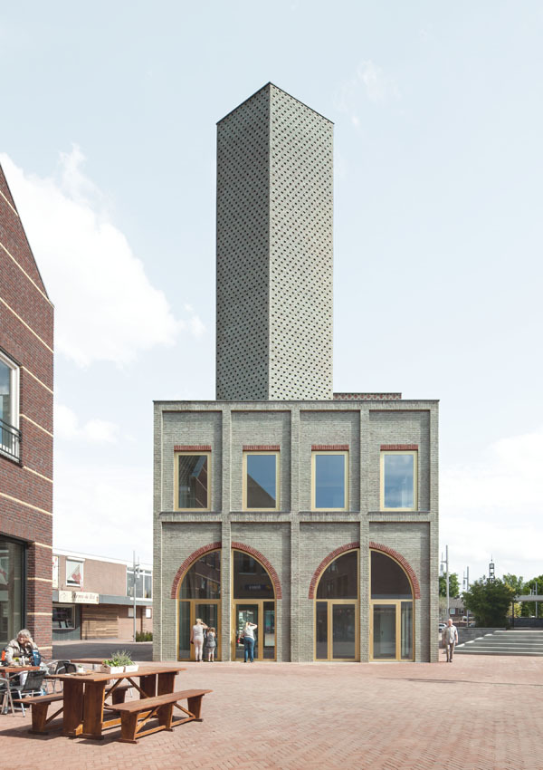Kostolná veža v Nieuw Bergen