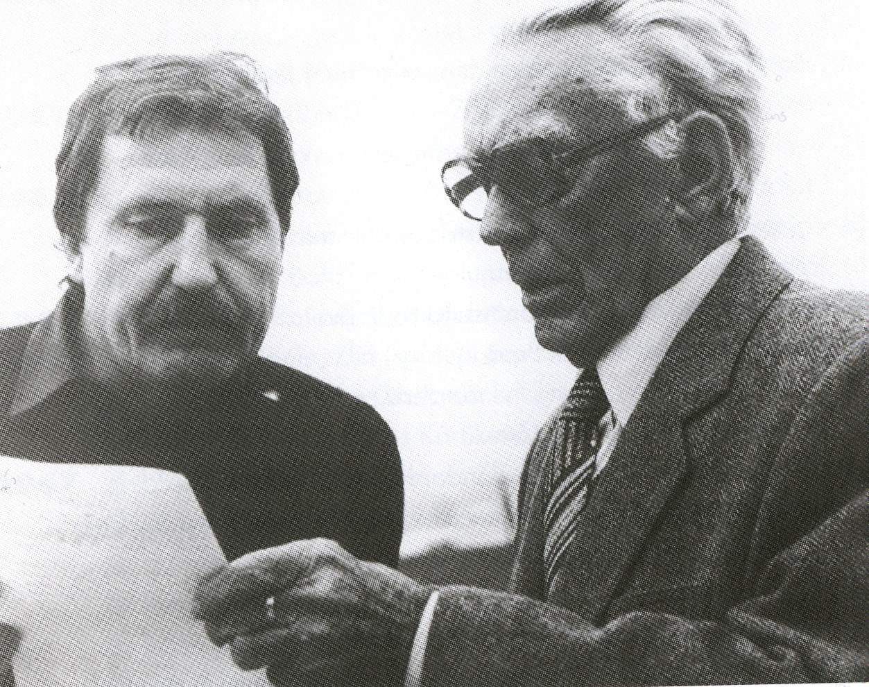 Štefan Šlachta a Vladimír Karfík, 1981. Foto S. Toman. (Z publikácie Šlachta, Š.: Vladimír Karfík. Architekt 20. storočia, Spolok architektov Slovenska) 