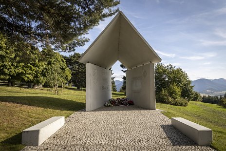 Pomník príslušníkom Ozbrojených síl Slovenskej republiky, Háj-Nicovô