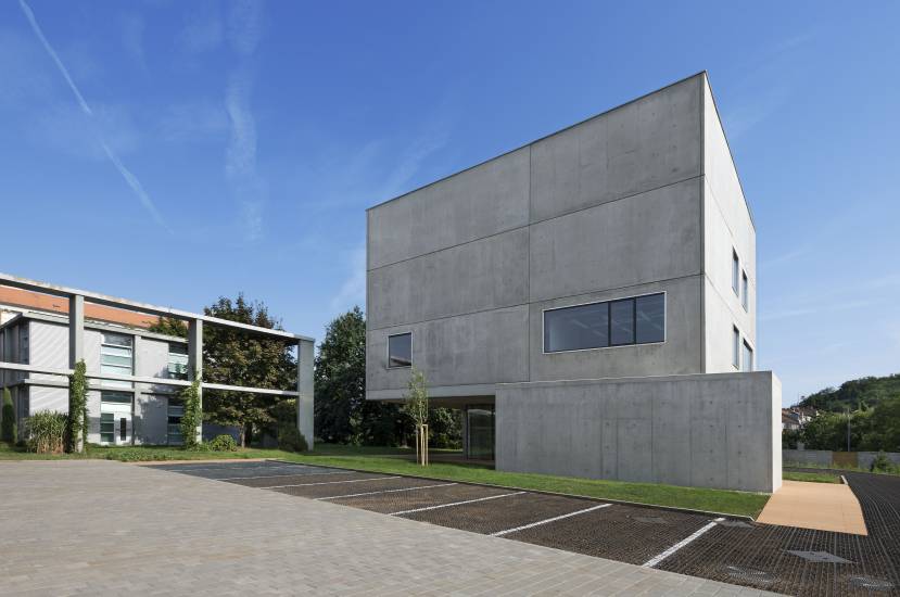 Přístavba laboratoří a počítačového centra CzechGlobe, atelier-r