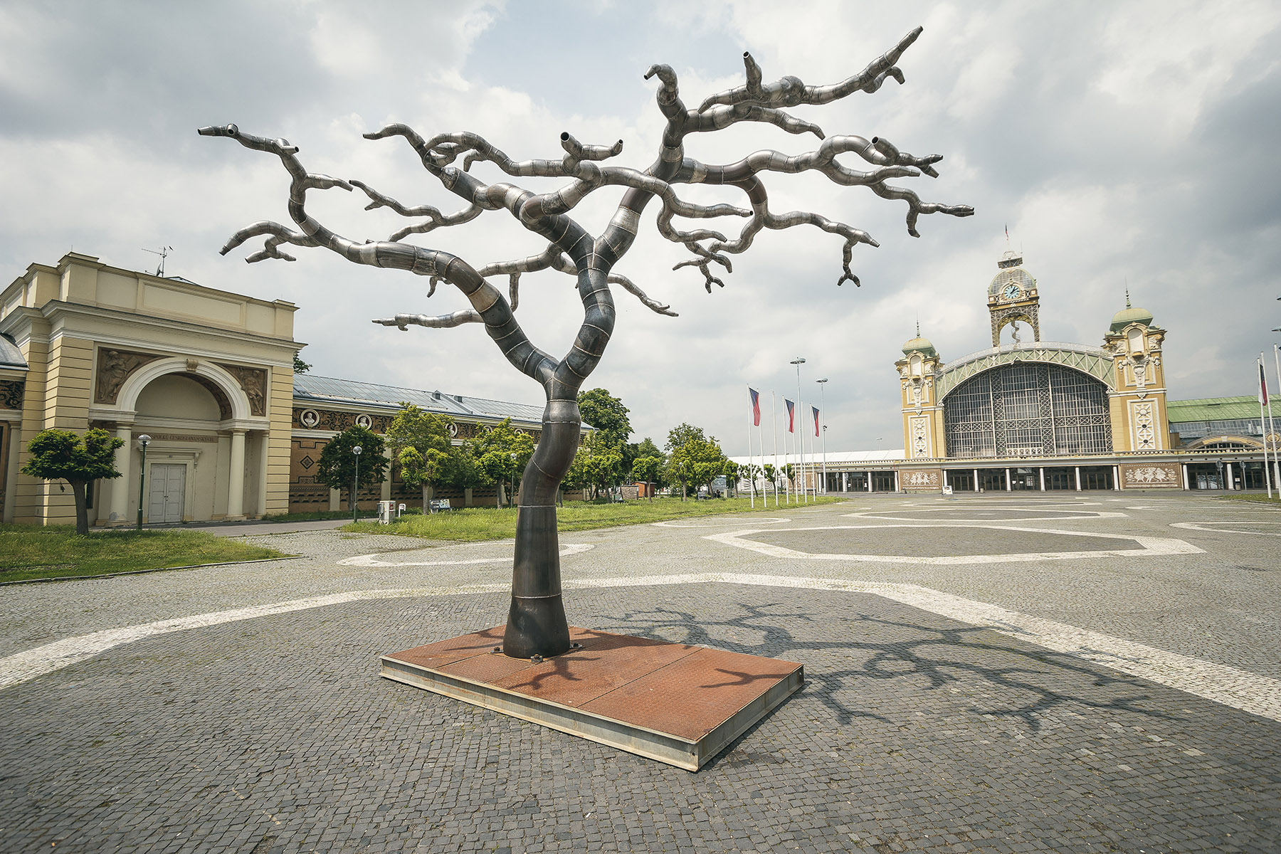Strom Lukáša Raisa na Pražskom výstavišti.