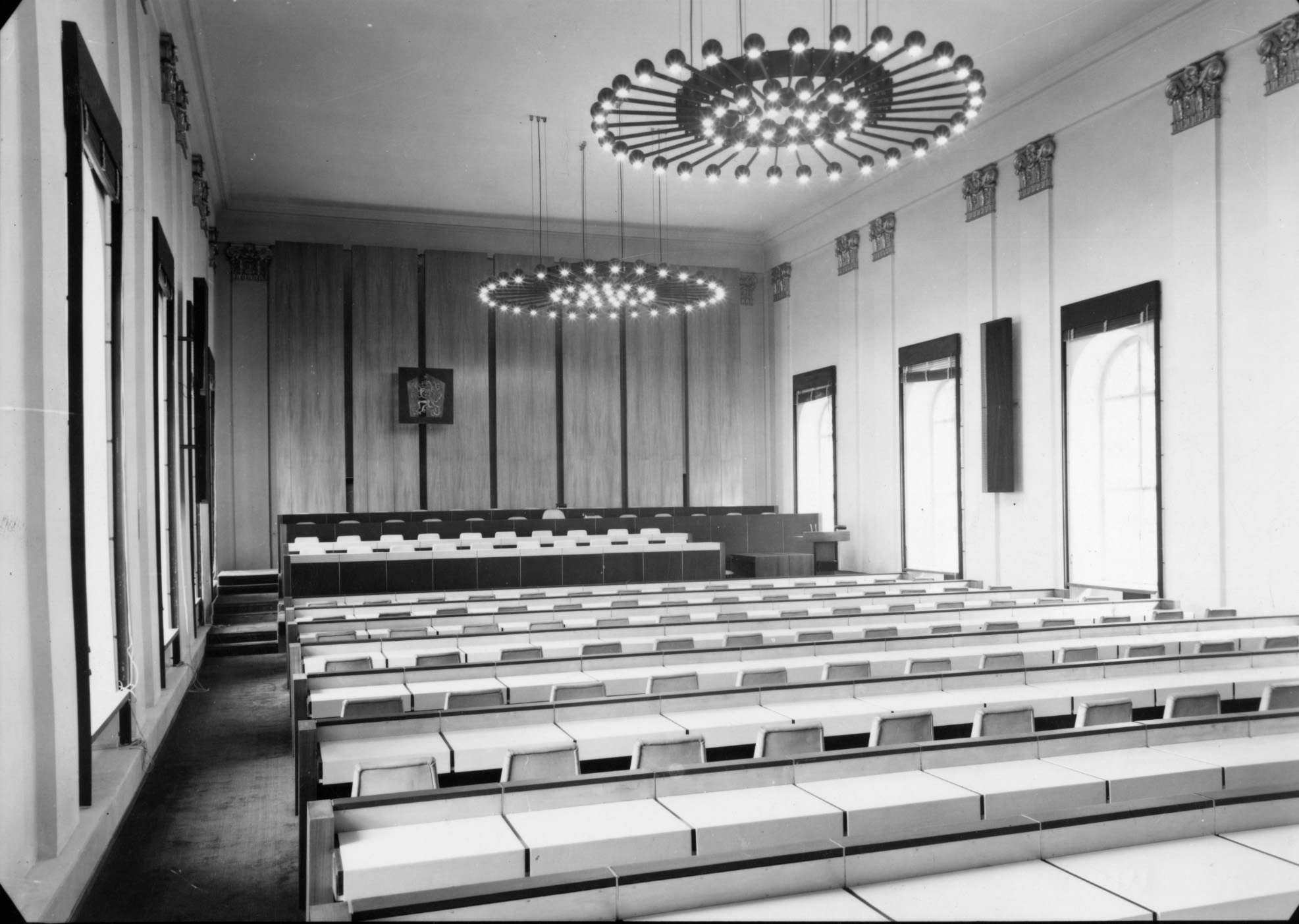 Zasadacia sieň, Slovenská národná rada v Bratislave, 1964. Foto: majetok Slovenské múzeum dizajnu - SCD.