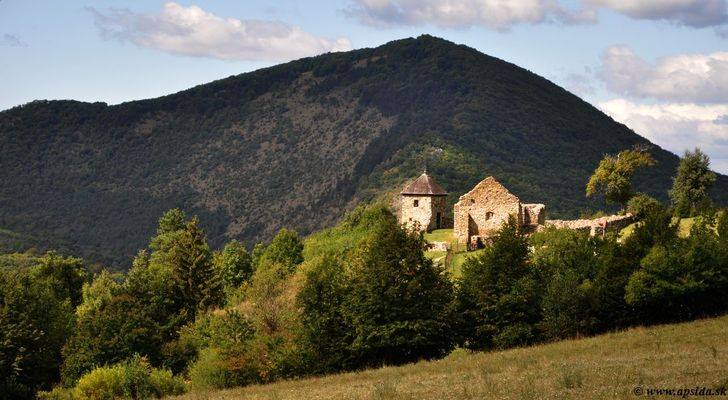 Husitský kostol v Lúčke z pol.13.stor.