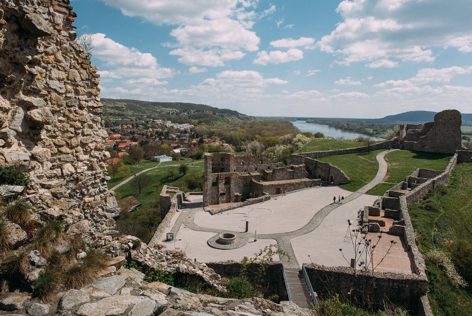 Výzva na riešenie návštevníckej infraštruktrúry v areáli hradu Devín pozná víťaza