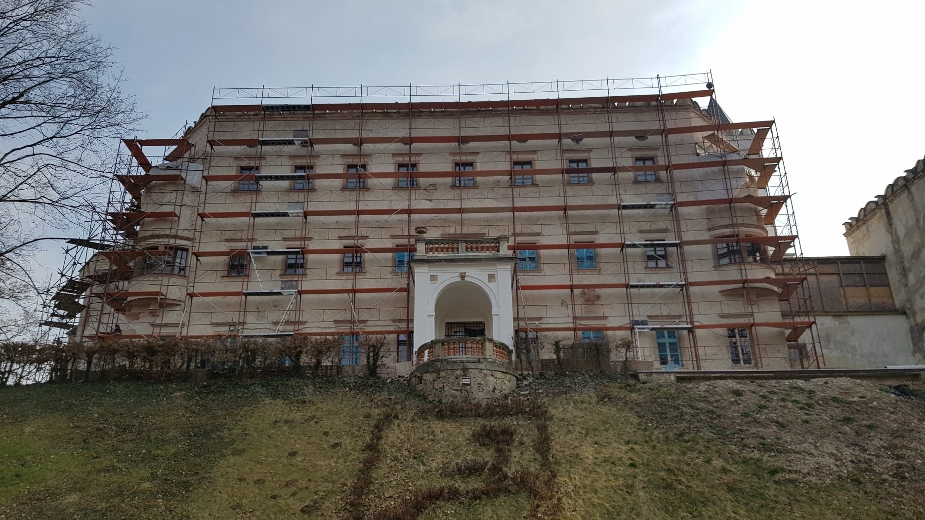 Oprava severnej fasády