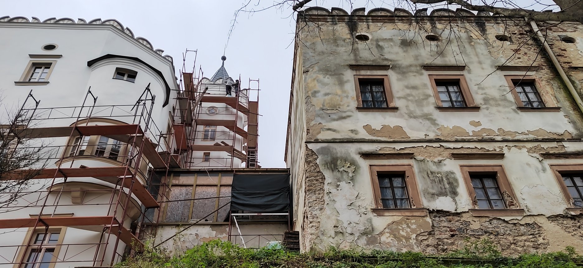 Severné fasády - z priebehu rekonštrukcie