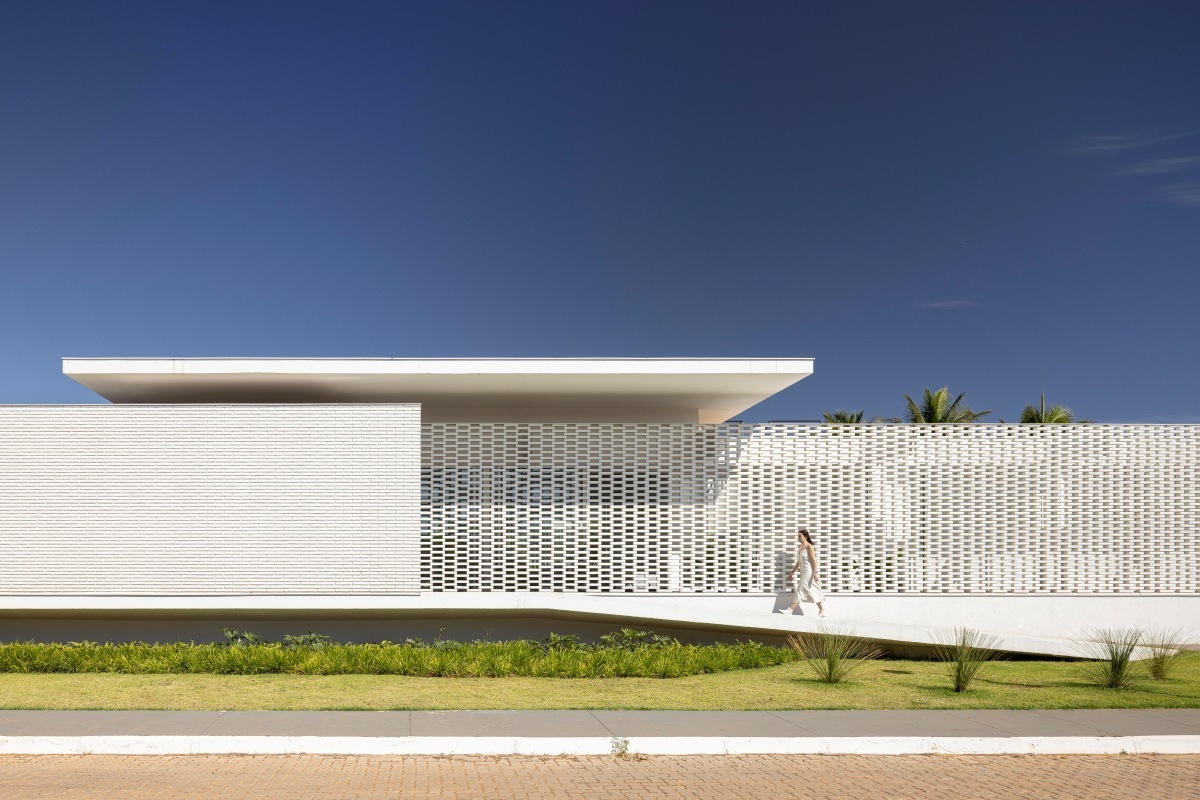 White Bricks House – Brazil – Bloco arquitetos ©Joana Franca