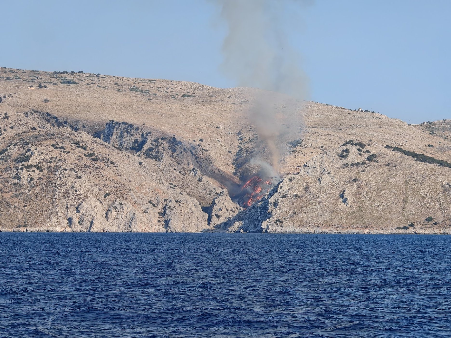 Horúce srdcia architektov a zápalisté diskusie boli rizikom pre vyprahnuté časti pobrežia.