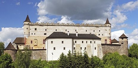 Pamiatkové obnovy Zvolenského zámku v 19. a 20. storočí