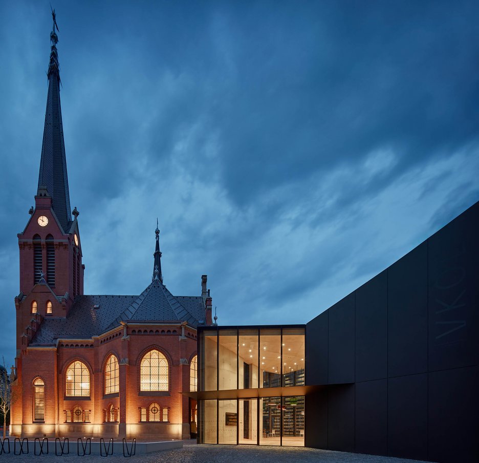 Obnova Červeného kostola, Olomouc