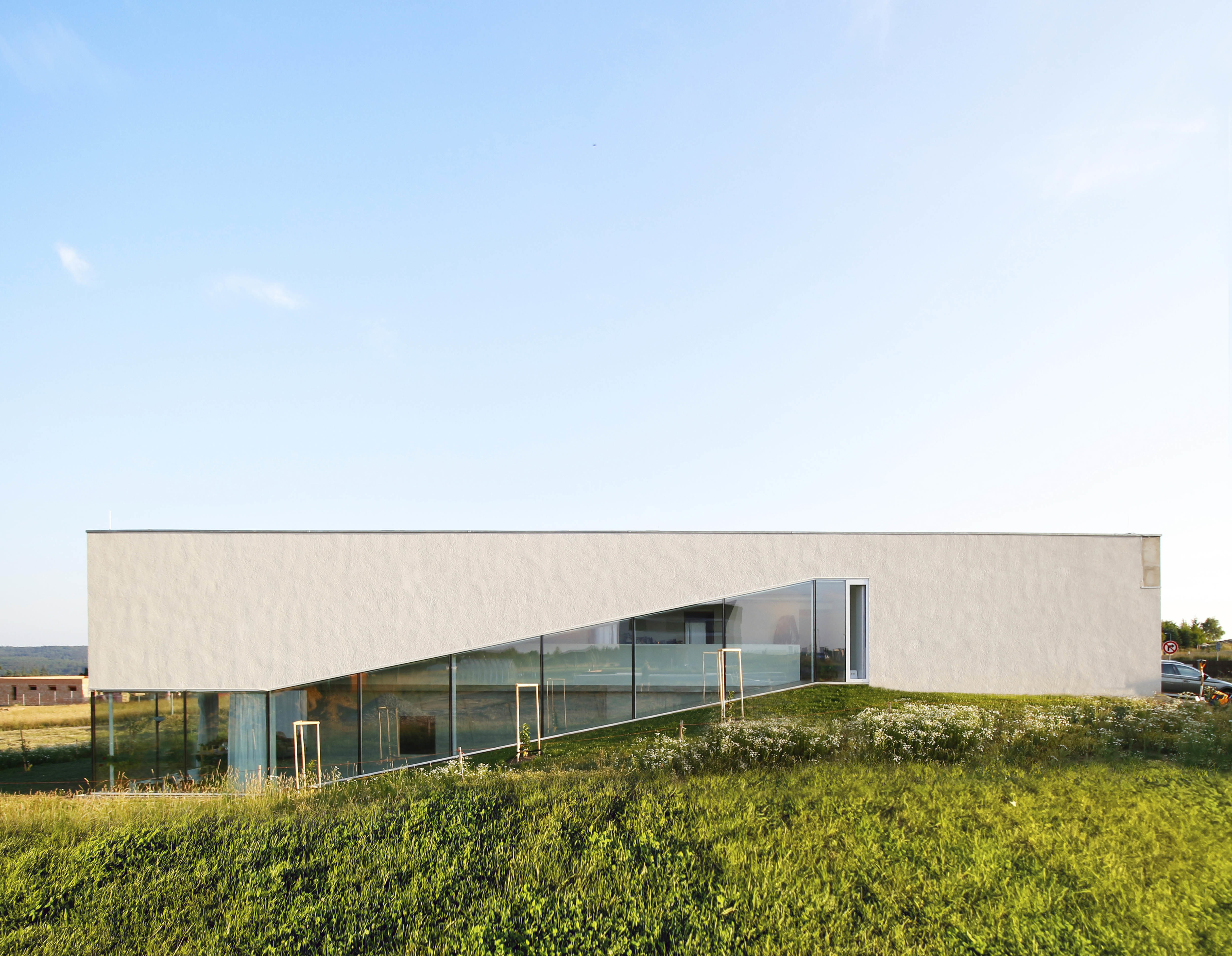 Dom s rampou (ČR) | Archinfo.sk