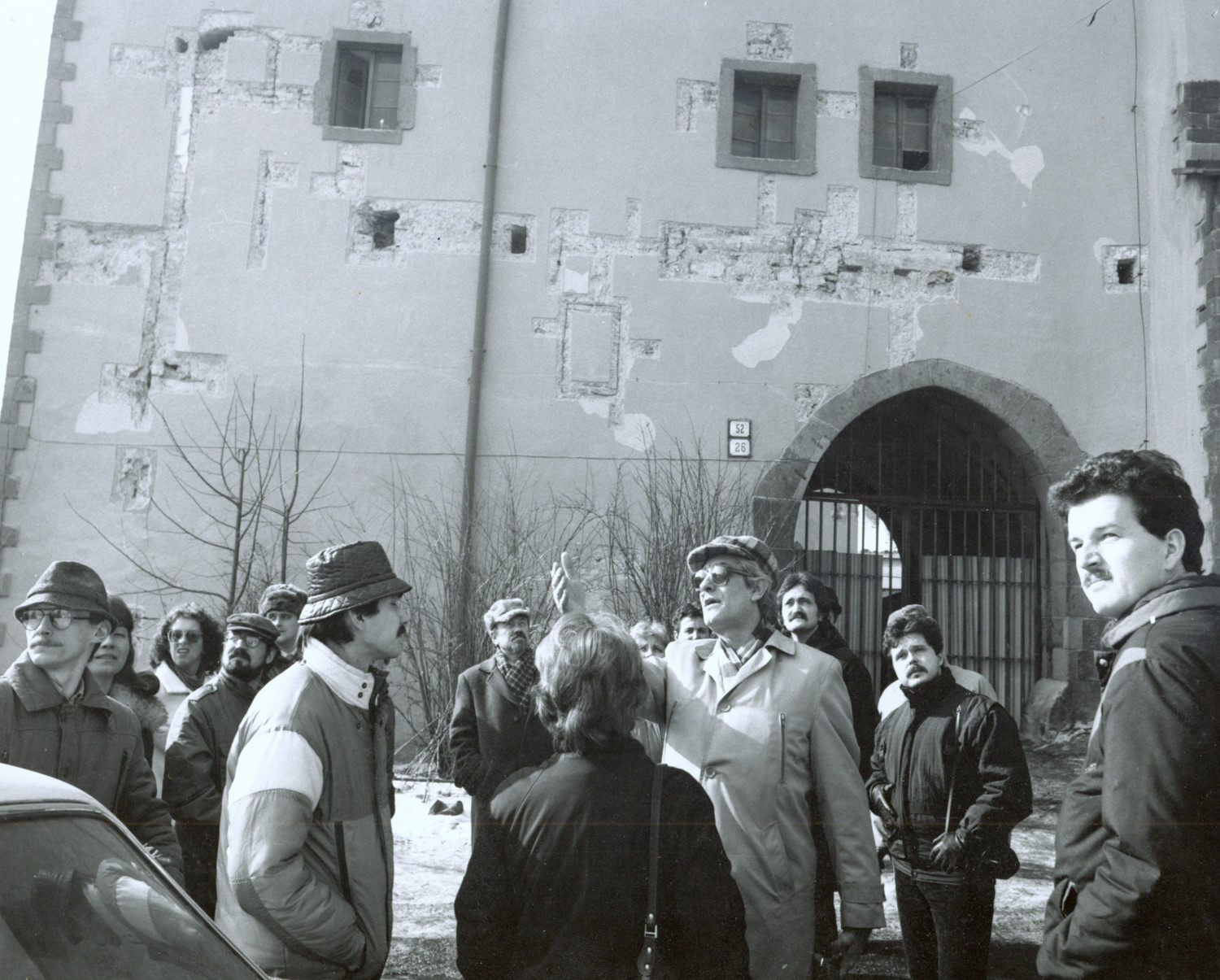 Seminár o stavebnom vývine a obnove mestského hradu (1986, prezentuje Ing. arch. Fiala) 