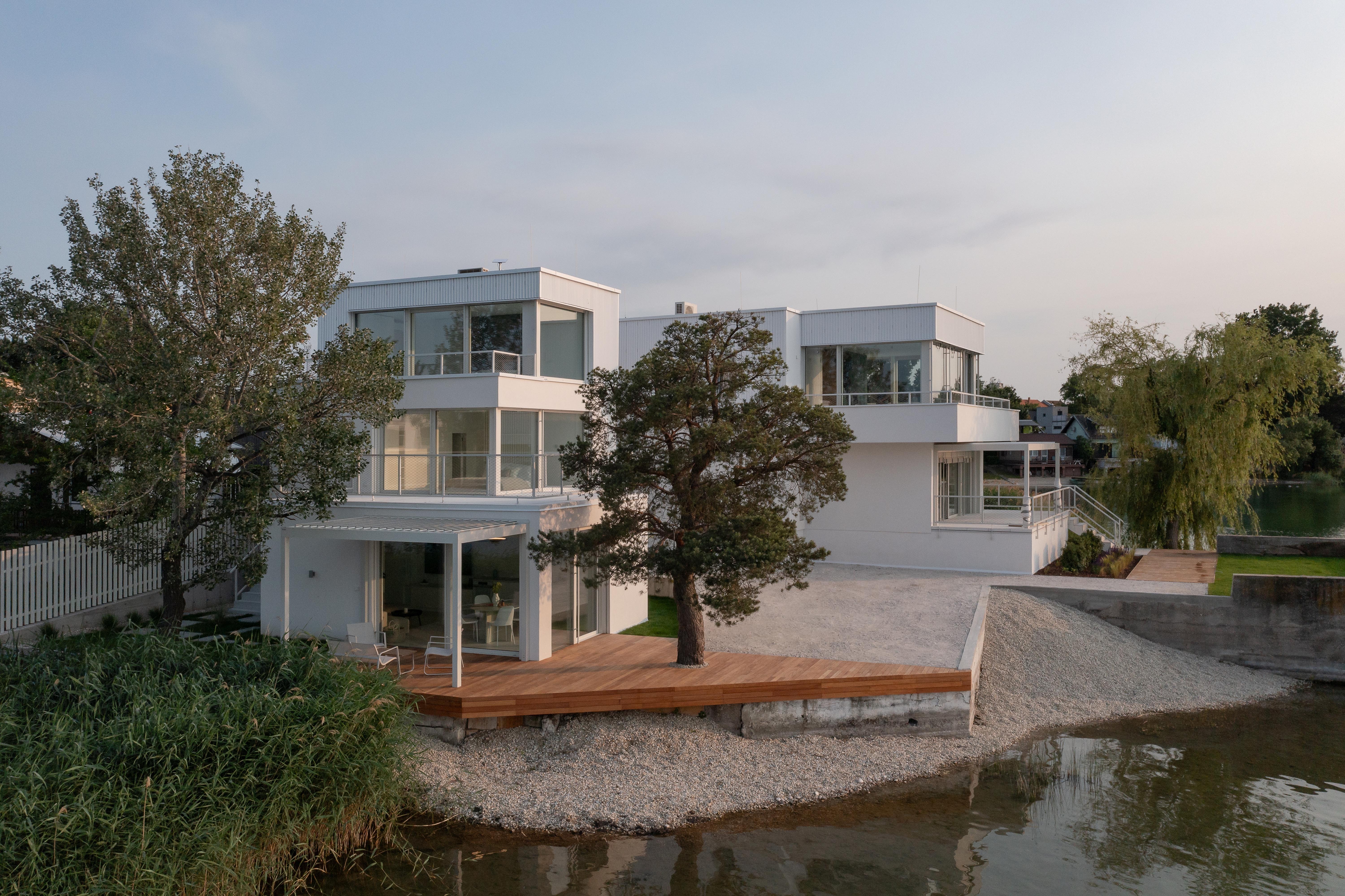 chatka-na-c-pe-a-slne-n-jazer-senec-archinfo-sk
