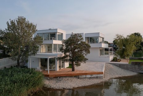 Chatka na cípe A, Slnečné jazerá, Senec