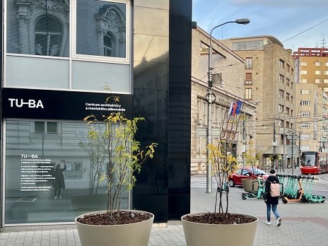 Otvorenie centra architektúry TU-BA: Debata o bývaní v meste, prístavoch v Európe a výstava nabitá dátami