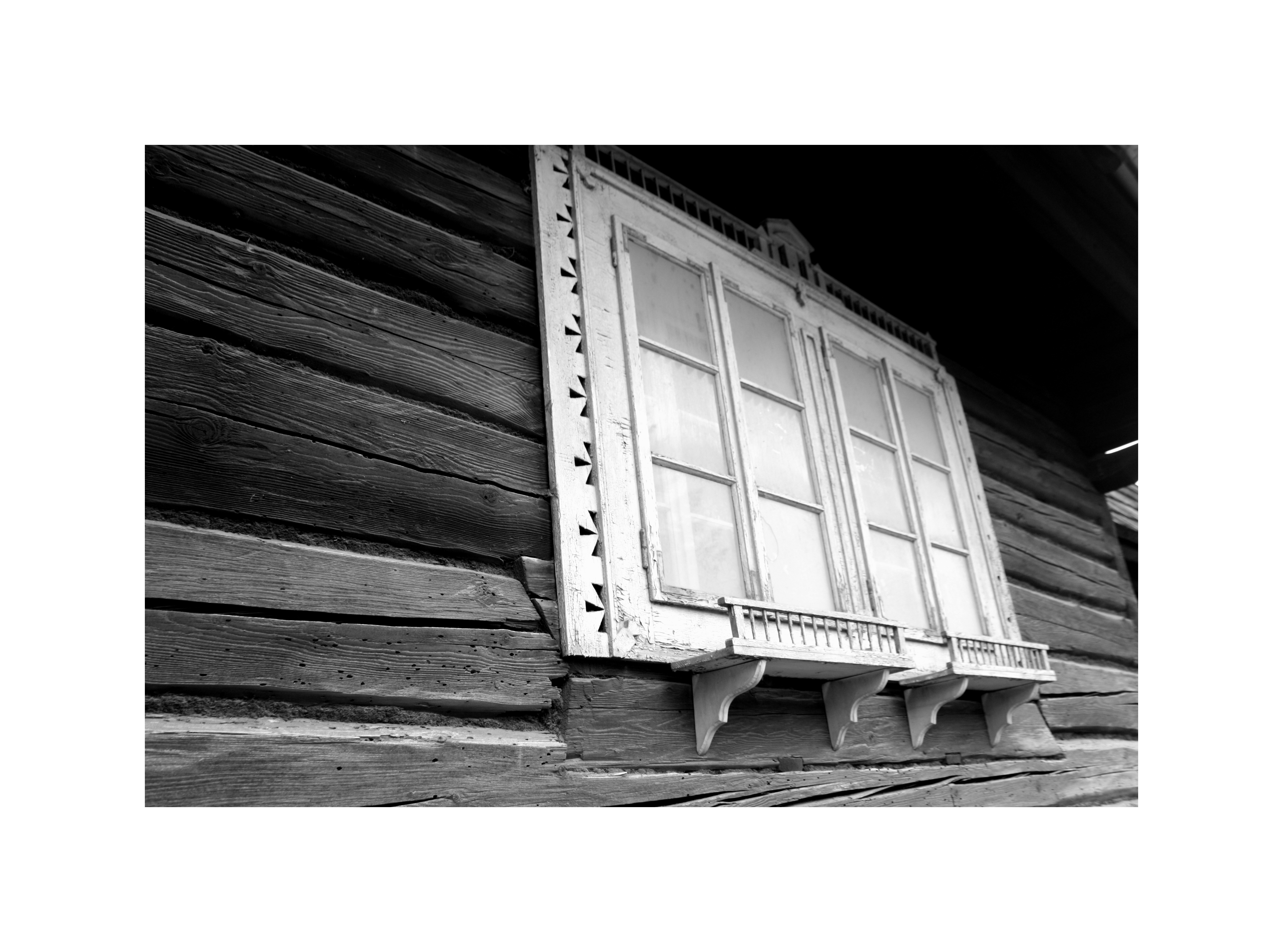 Podbiel, 17.10.2013 , zdvojené šesťtabuľkové okno s dekórom zo začiatku 20.storočia 