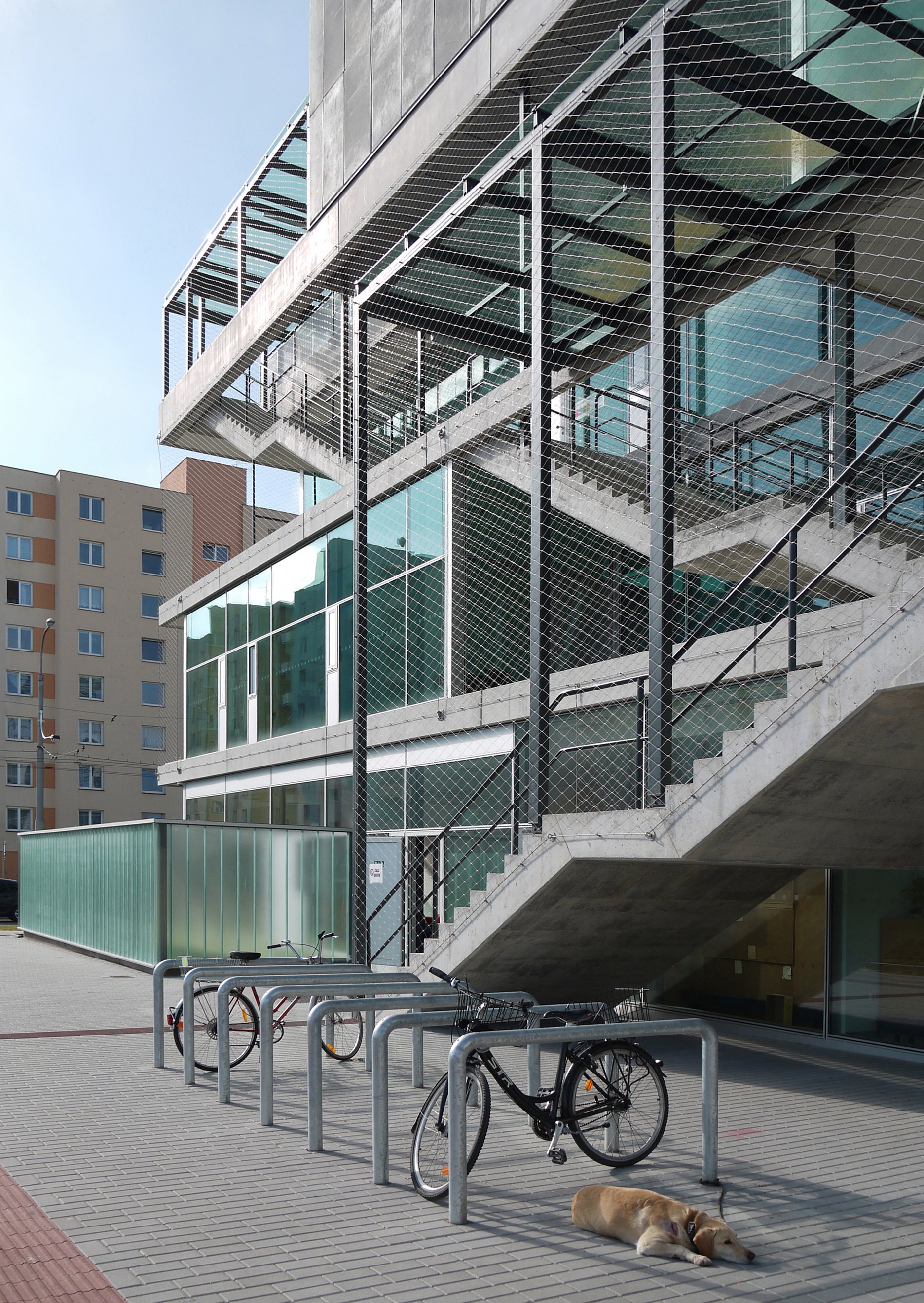 Komunitné centrum Máj / SLLA