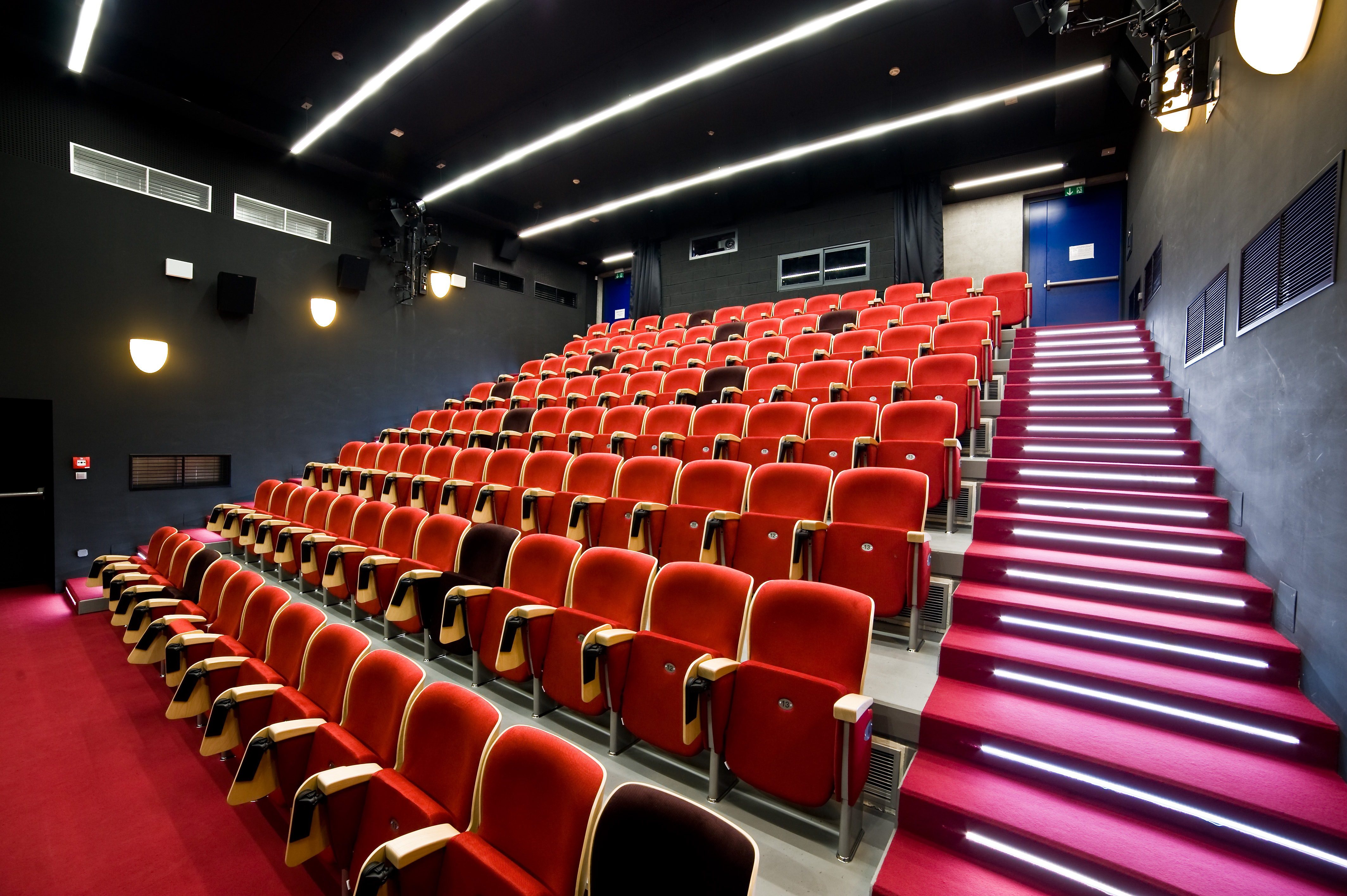 hľadisko kina a divadla