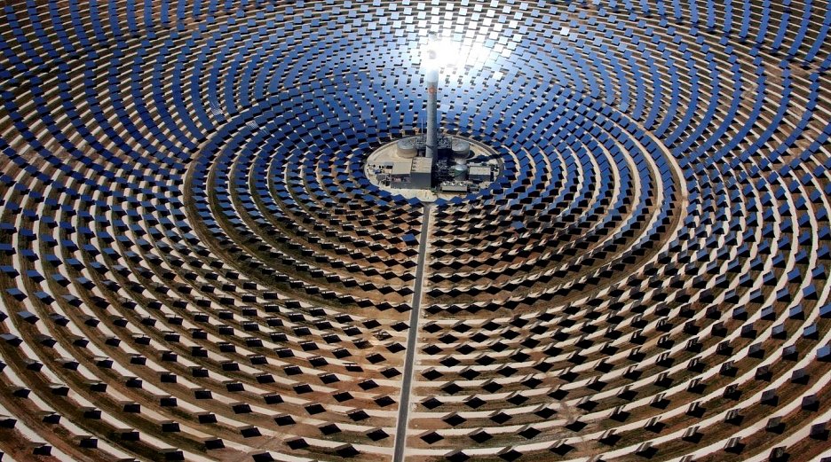 110 MW slnečná elektráreň vyrába elektrinu aj v noci
