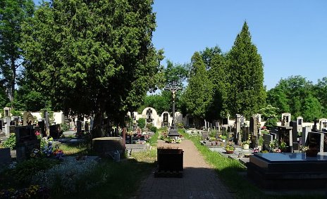 Rozšíření hřbitova v Hostivaři