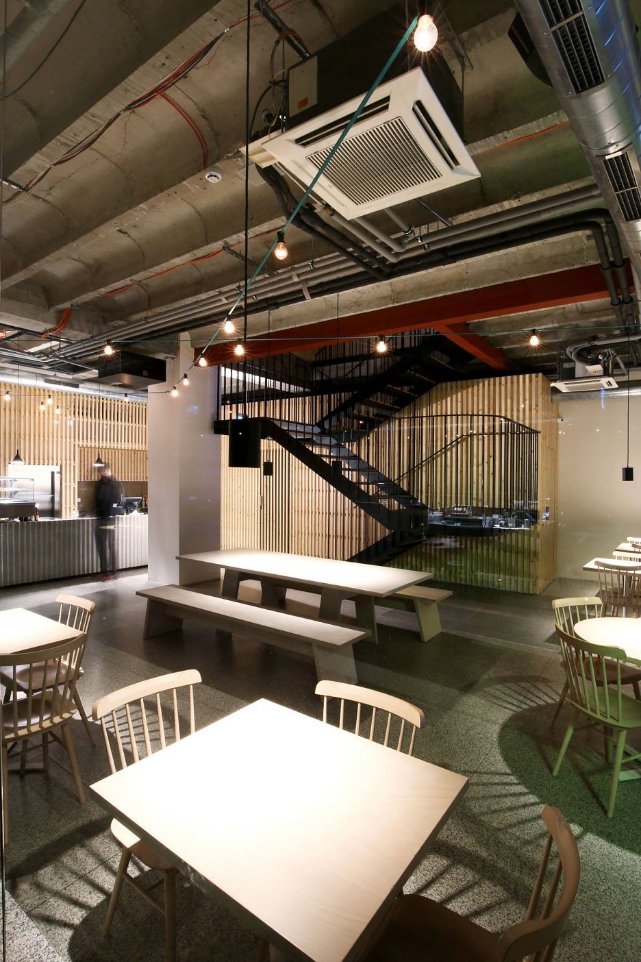 Reštauračný priestor na prízemí 