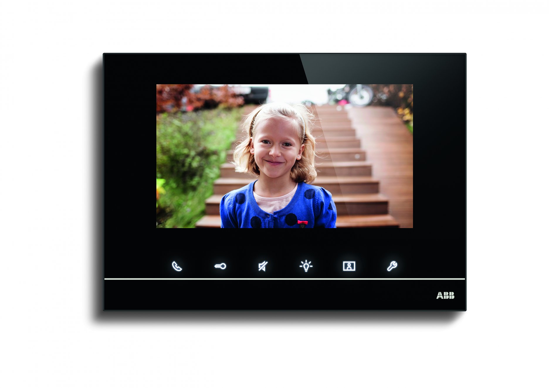 Videotelefón 7″ s hands-free pre inštaláciu do bytu umožňuje napríklad aj funkciu interkom pre komunikáciu s bytmi alebo ďalšími videotelefónmi v dome 