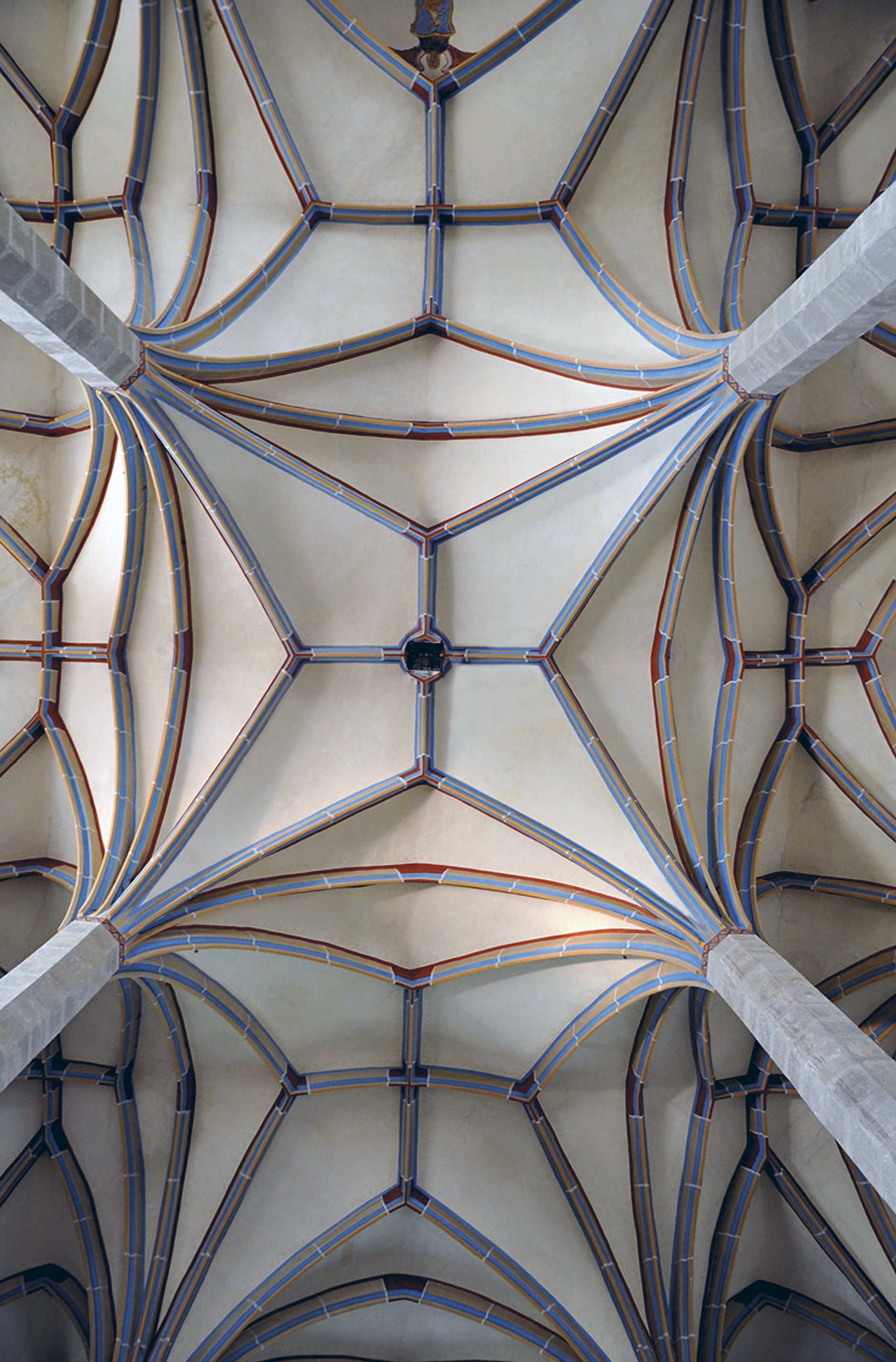 Okoličné. Kláštorný Kostol sv. Petra z Alkantary. Pohľad do klenby lode. Koniec 15. storočia. 