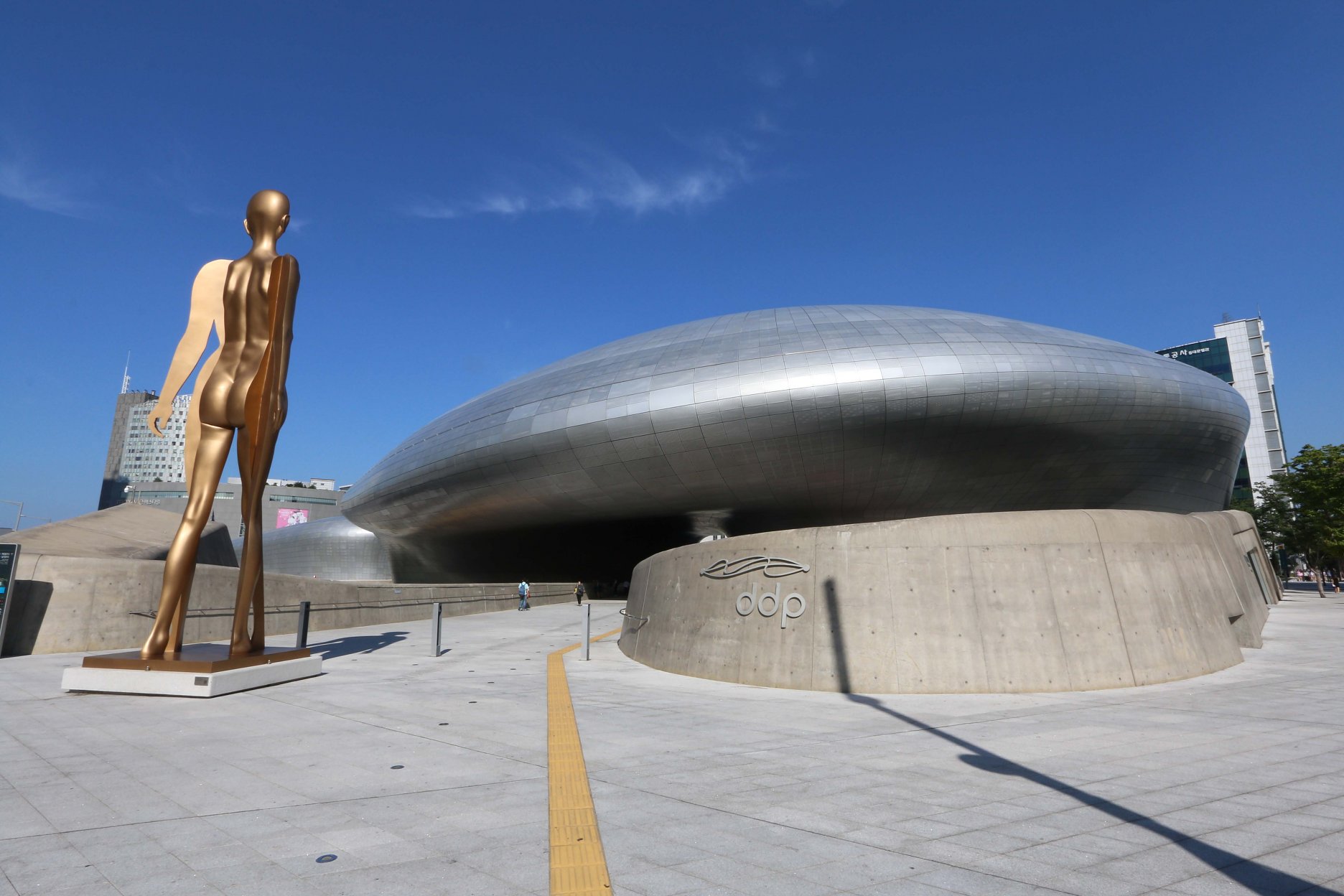 Dongdaemun Design Plaza , Zaha Hadid Architekts - Miesto rokovania 27. valného zhromaždenia UIA