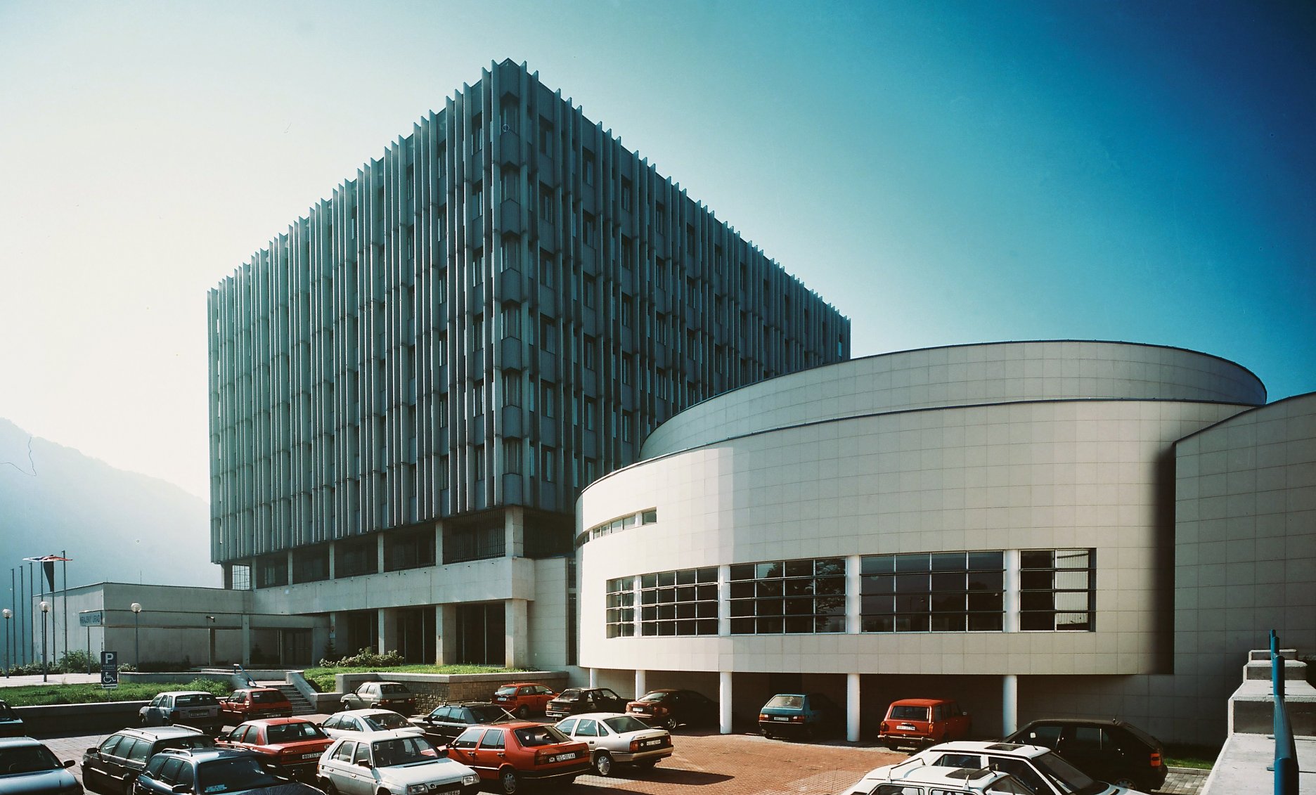Administratívna budova S-KNV (terajší Krajský úrad) v Banskej Bystrici