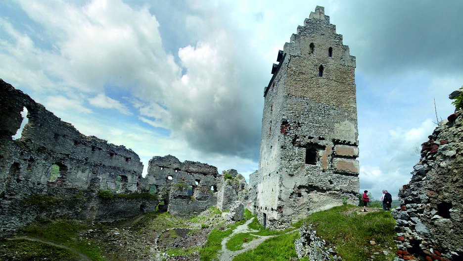Obnova hradov v stredoeurópskom priestore - Topolčiansky hrad