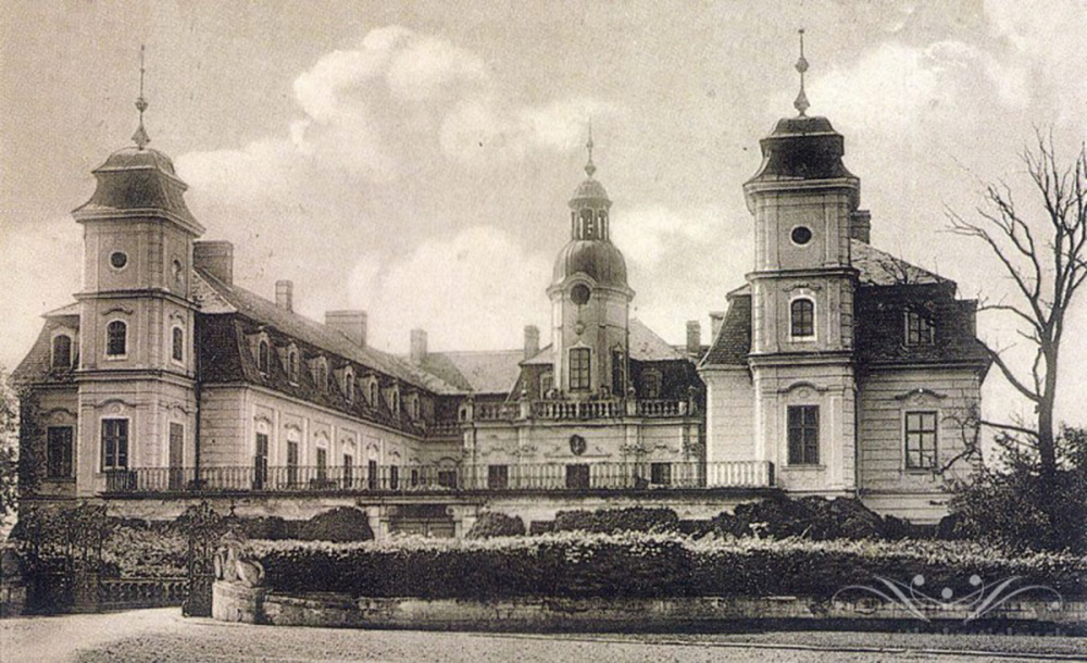 Kaštieľ - historické foto