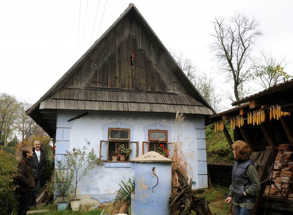 CENA v kategórii 2. Obnova pamiatky tradičnými stavebnými technológiami s ohľadom na zachovanie remeselných postupov: Želiarsky dom v obci Budimír - obnova Ondrej Jedinák. Mimoriadne autentická obnova objektu jeho novým majiteľom, pri zachovaní tradičných postupov, materiálov aj technológií. Objekt si zachoval pôvodnú funkciu bez modernizácie (bez elektriny aj vodovodu) a je aj prístupný verejnosti ako malé múzeum.