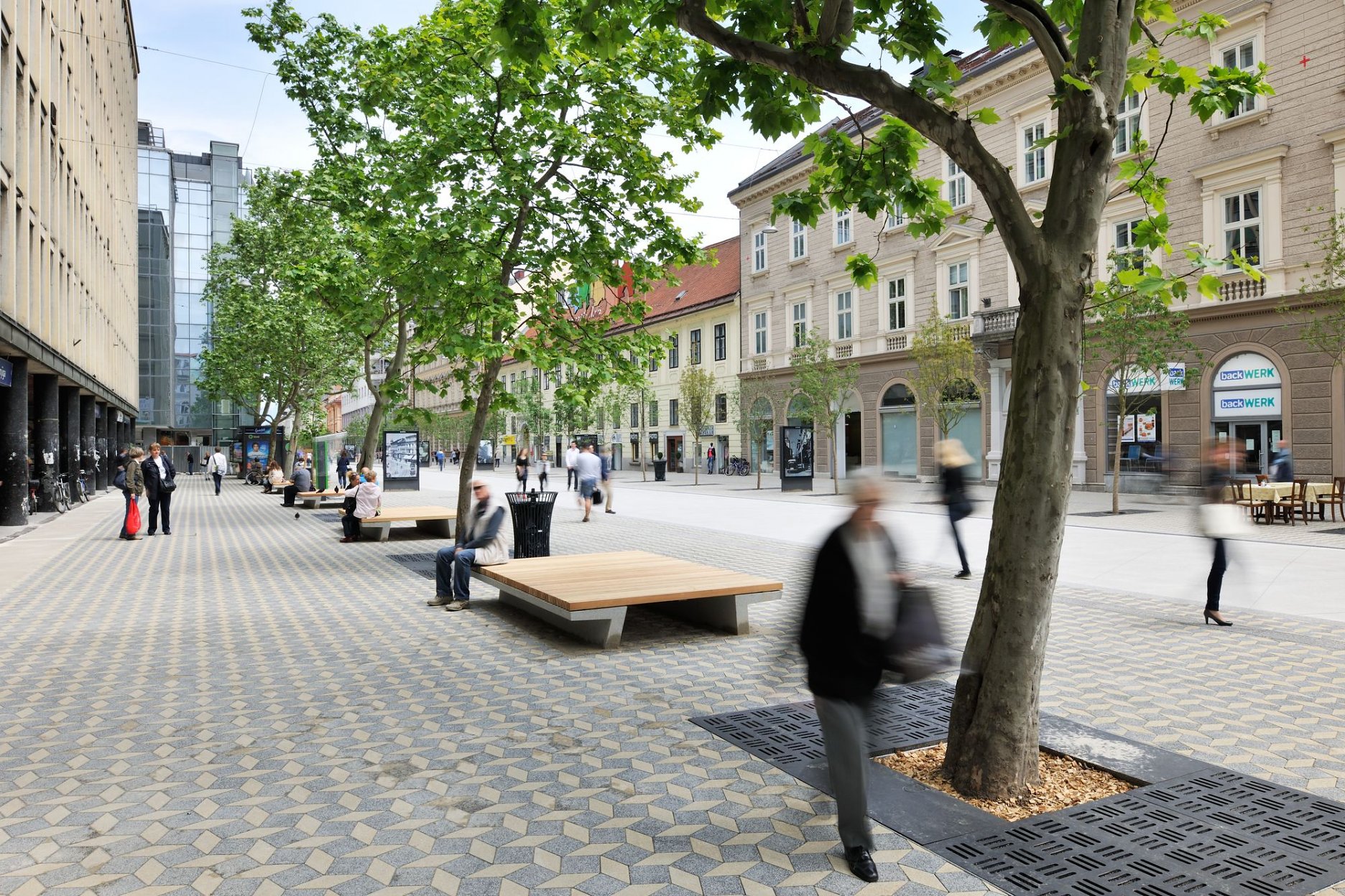 Transformácia Slovenskej ulice v centre Ľubľany do zdieľaného priestoru pre verejnú dopravu a chodcov