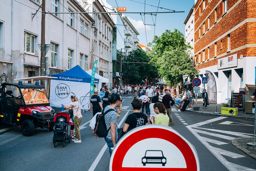 Festival WhatCity? na Mickiewičke na deň uzavrel jednu z najrušnejších bratislavských ulíc. 