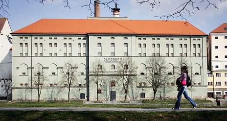 III. ETAPA KONVERZE A REKONSTRUKCE OBJEKTU SLADOVNY V PÍSKU