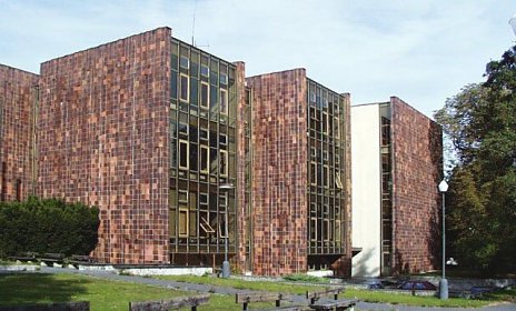 Dostavba Juhočeskej vedeckej knižnice v Českých Budejoviciach