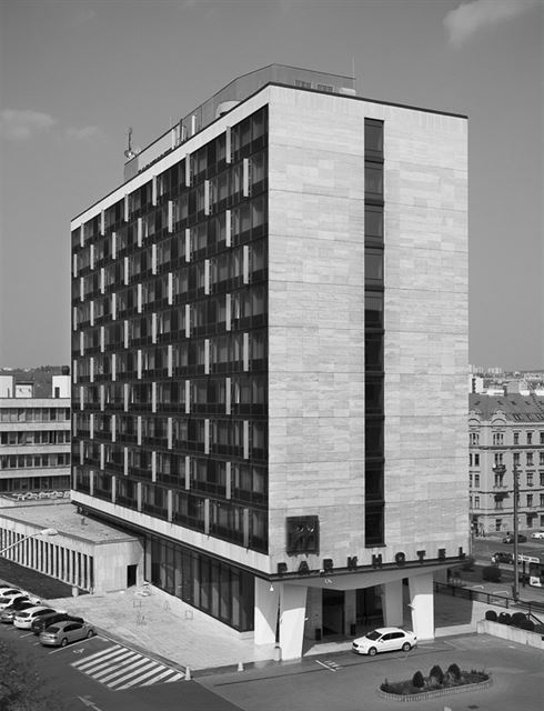 Z. Edel - J. Lavička: Parkhotel