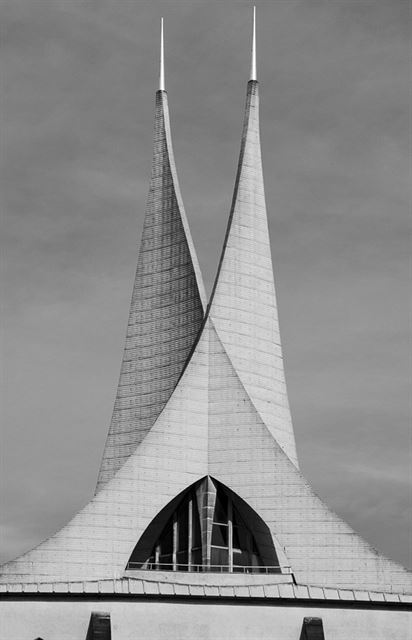 F. M. Černý: Věže emauzského kostela