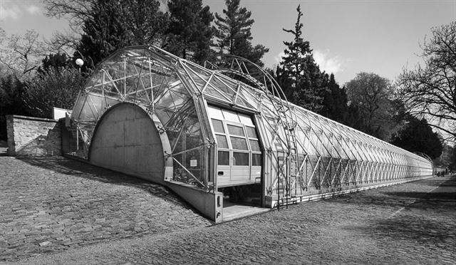 Eva Jiřičná - Oranžérie Pražského hradu