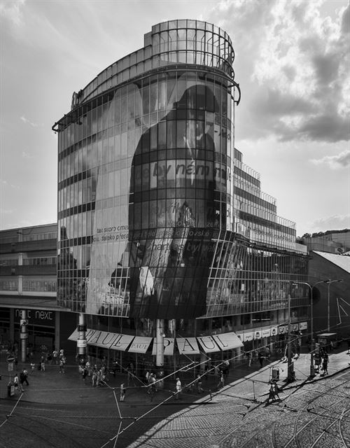 Jean Nouvel - Palác Zlatý anděl, Praha Smichov