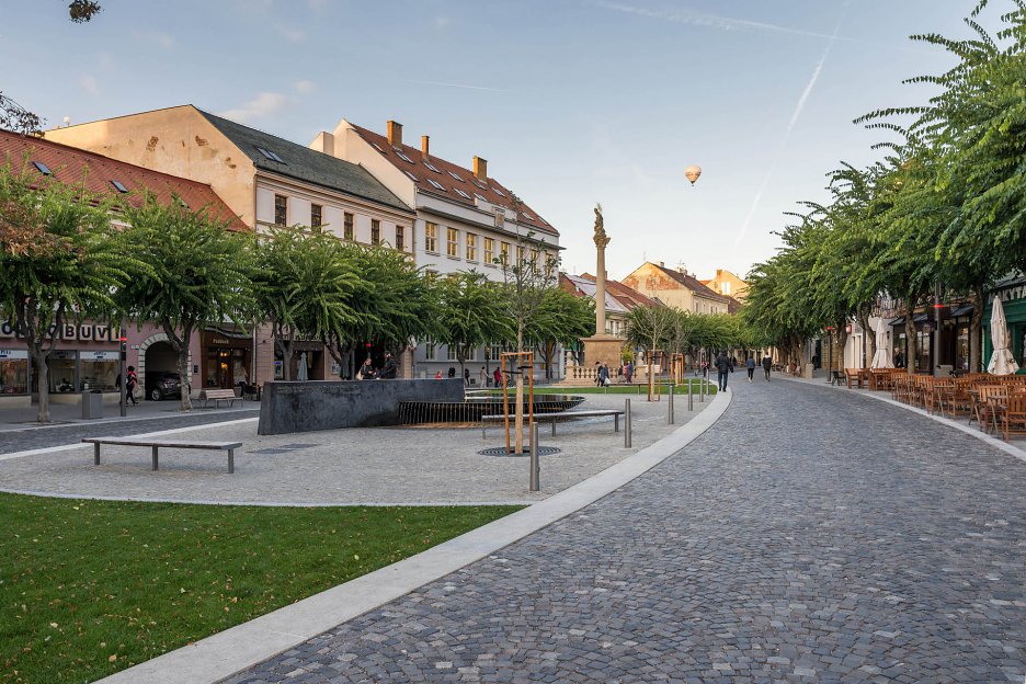 Rekonštrukcia Mierového námestia v Trenčíne