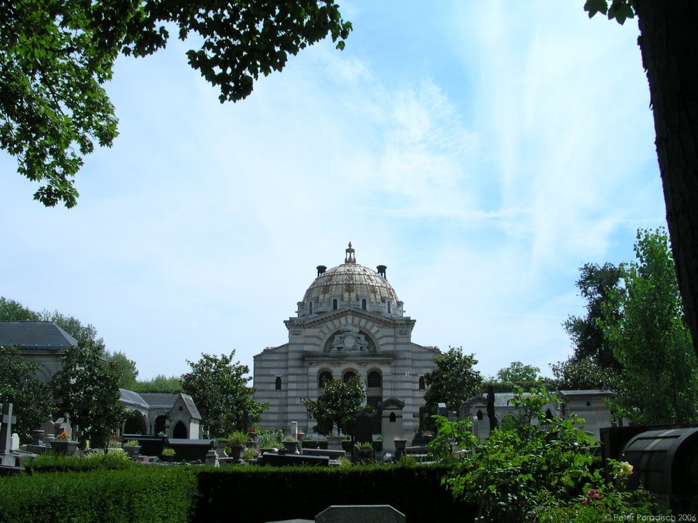 Cimetière du Père-Lachaise – jeden z najslávnejších svetových cintorínov v centre Paríža. Foto – Peter Poradisch