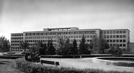 Jesenná univerzita architektúry