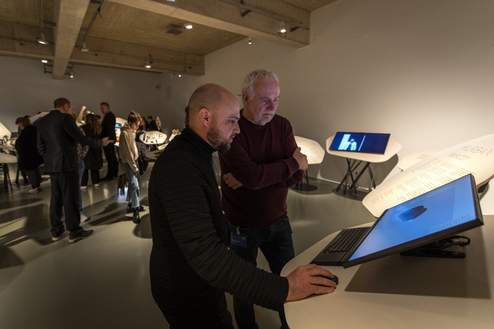 2. H.U.R.B.A.N. selector - inštalácia na výstave Human by Design v múzeu MAK vo Viedni
