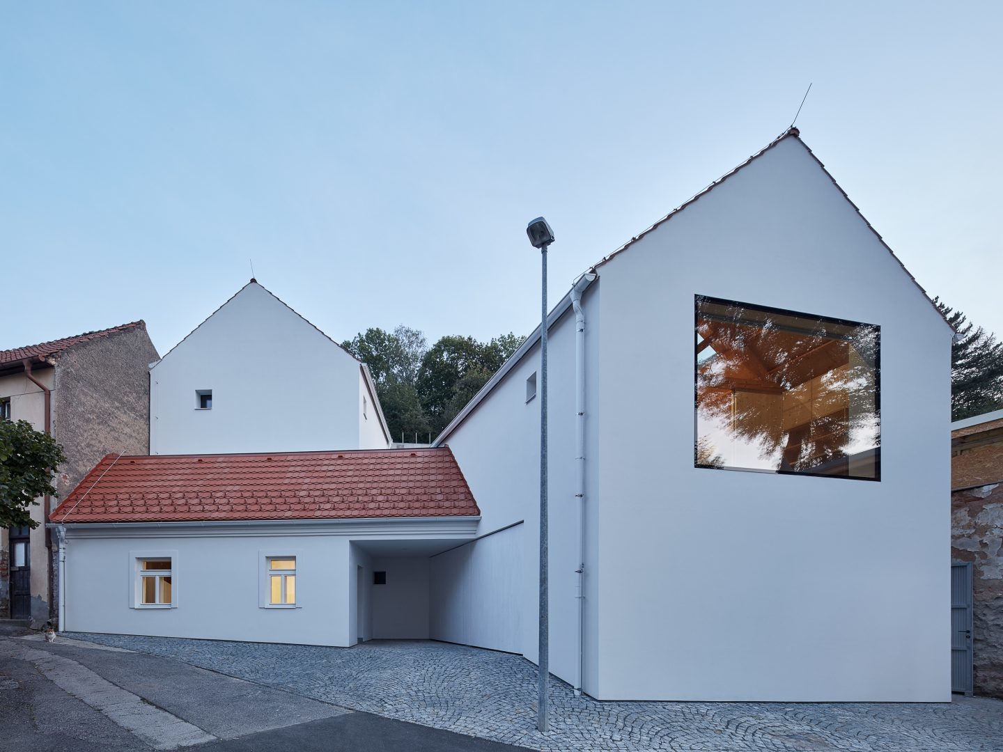 Rodinný dom Jinonice / Atelier 111 architekti