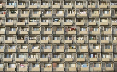 Bydliště: panelové sídliště